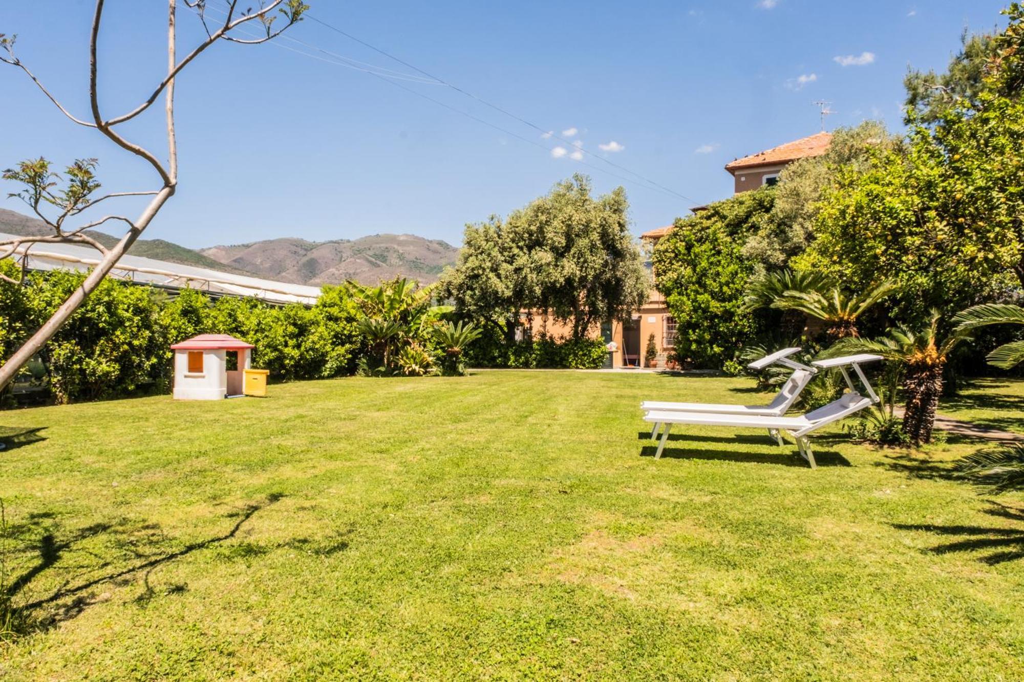 Agriturismo Giorgi Appartamenti In Riviera Ligure Albenga Buitenkant foto