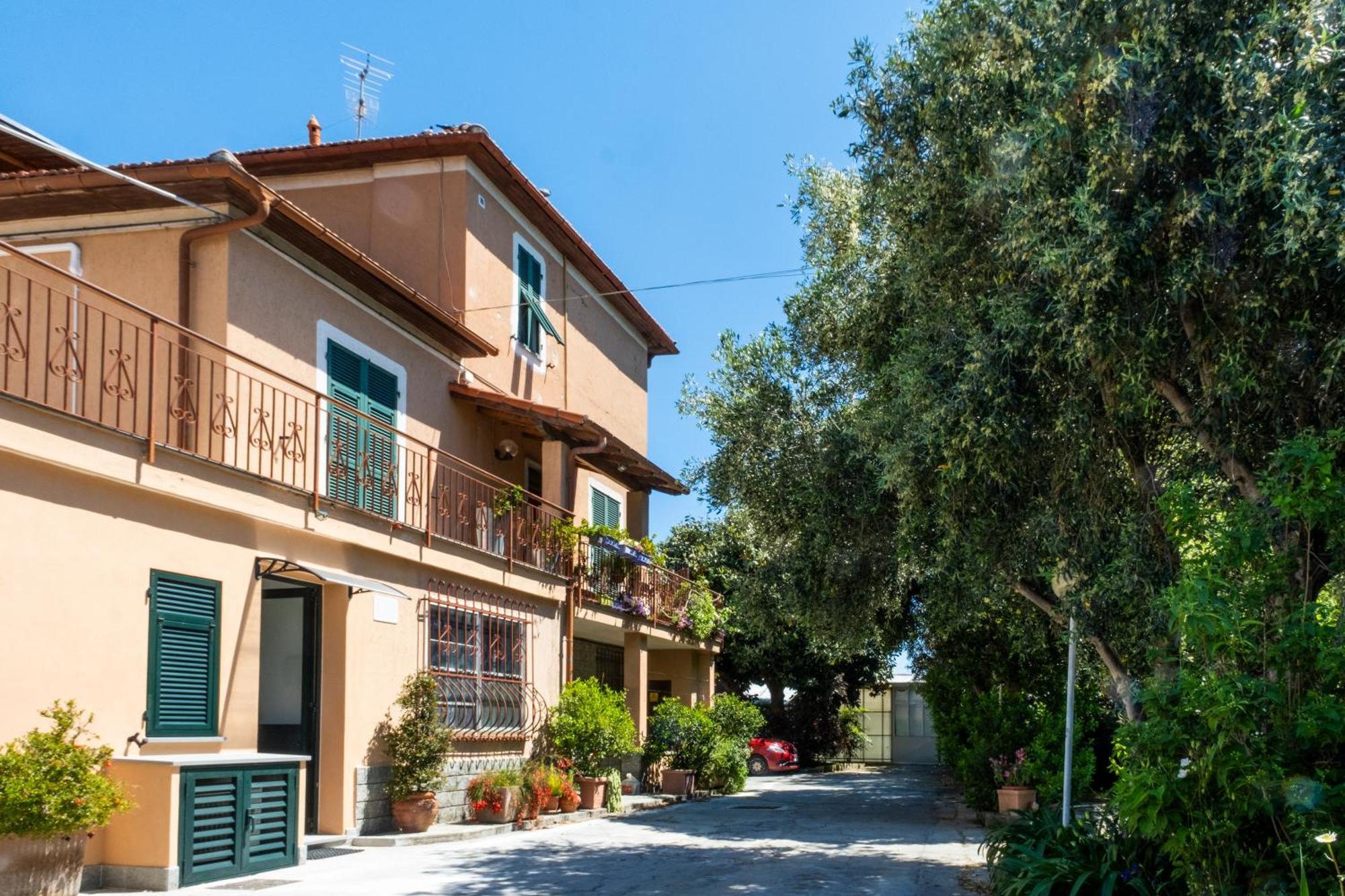 Agriturismo Giorgi Appartamenti In Riviera Ligure Albenga Buitenkant foto