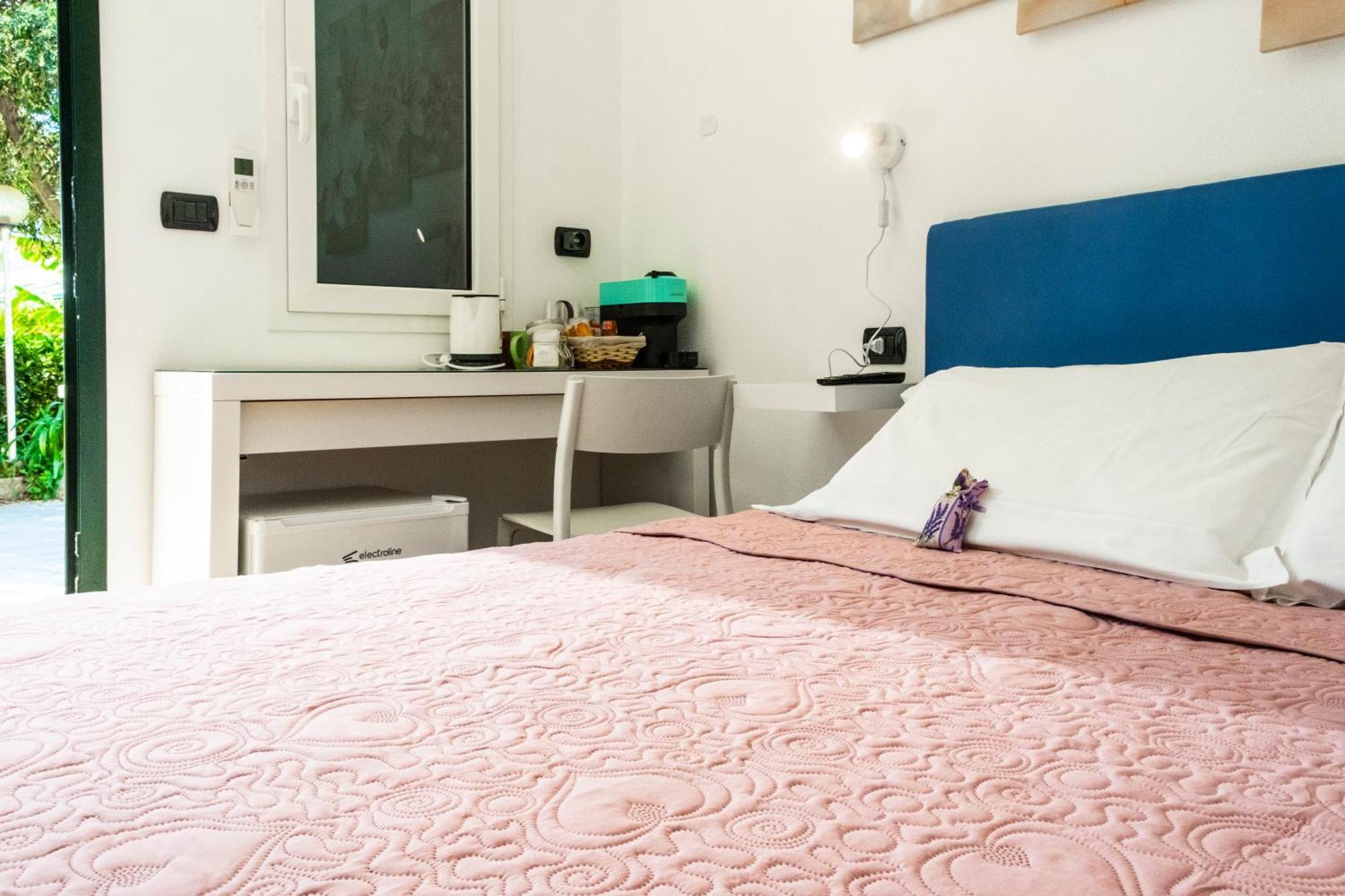 Agriturismo Giorgi Appartamenti In Riviera Ligure Albenga Buitenkant foto